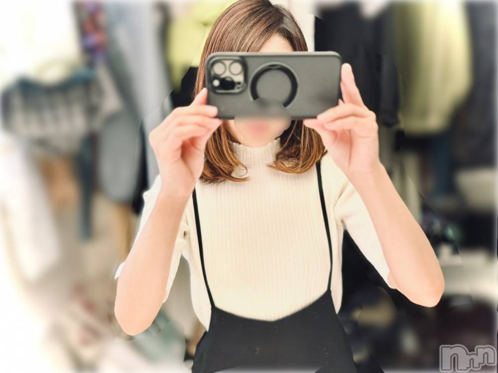 長岡デリヘル長岡人妻市(ナガオカヒトヅマイチ) ななみ★色褪せない『素人感』。(35)の5月23日写メブログ「アジアンにならないね🤔」