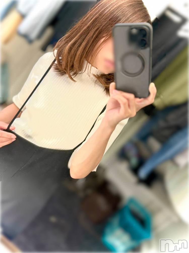 長岡デリヘル長岡人妻市(ナガオカヒトヅマイチ) ななみ★これぞ『素人妻』代表！(35)の5月28日写メブログ「行ったり来たり」