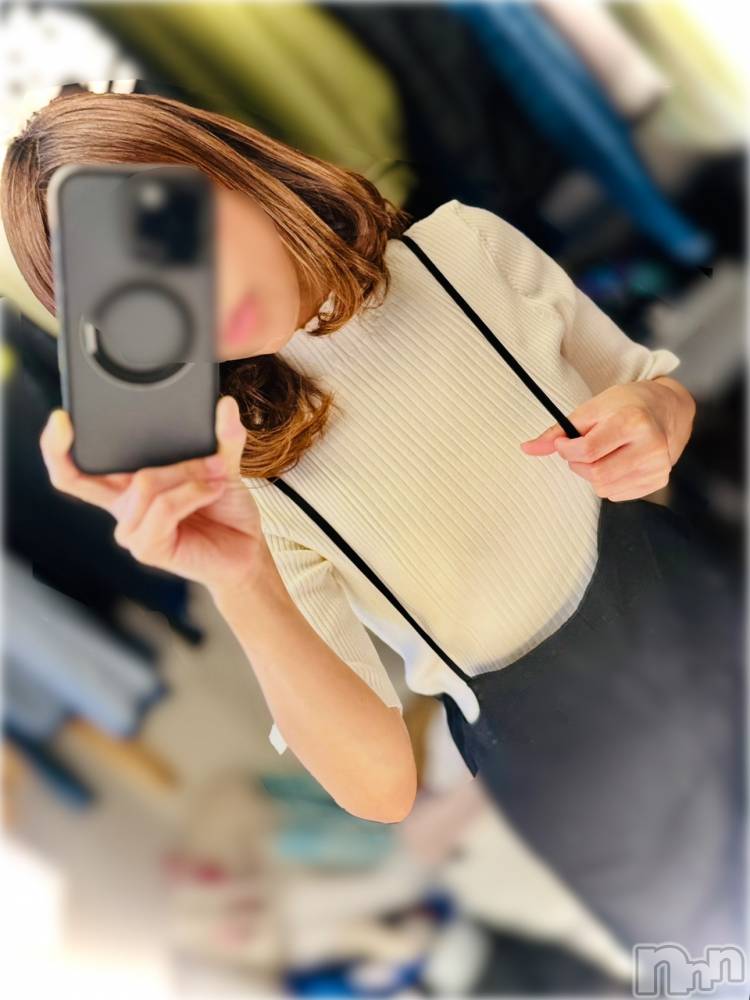長岡デリヘル長岡人妻市(ナガオカヒトヅマイチ) ななみ★これぞ『素人妻』代表！(35)の5月30日写メブログ「朝からビショビショ」