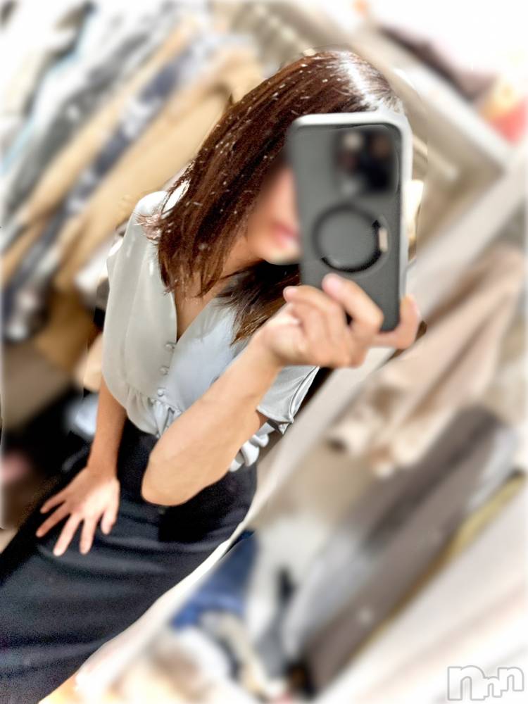 長岡デリヘル長岡人妻市(ナガオカヒトヅマイチ) ななみ★色褪せない『素人感』。(35)の7月9日写メブログ「内緒事」