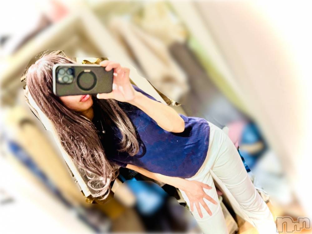 長岡デリヘル長岡人妻市(ナガオカヒトヅマイチ) ななみ★色褪せない『素人感』。(35)の10月12日写メブログ「全部食べちゃうの⁉️」