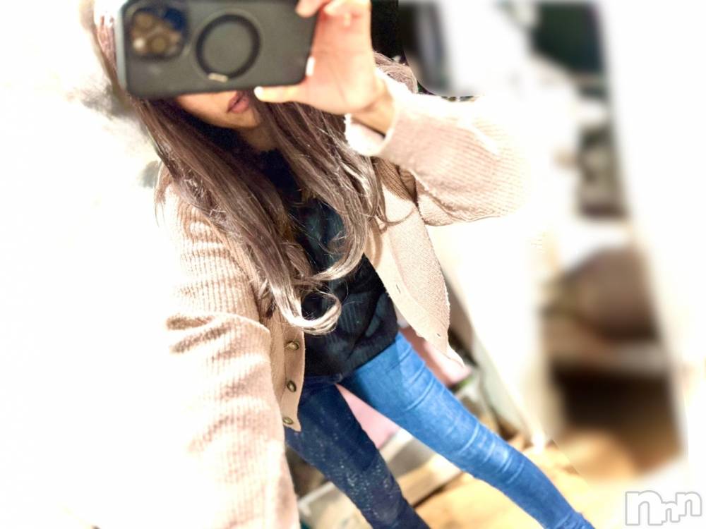 長岡デリヘル長岡人妻市(ナガオカヒトヅマイチ) ななみ★色褪せない『素人感』。(35)の1月6日写メブログ「テカテカ」