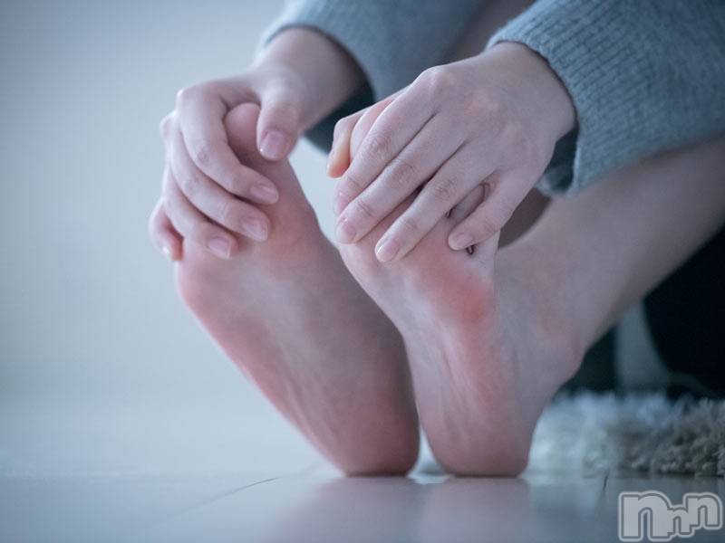 長岡デリヘル長岡人妻市(ナガオカヒトヅマイチ) ななみ★色褪せない『素人感』。(35)の2月20日写メブログ「……(　ﾟдﾟ)」