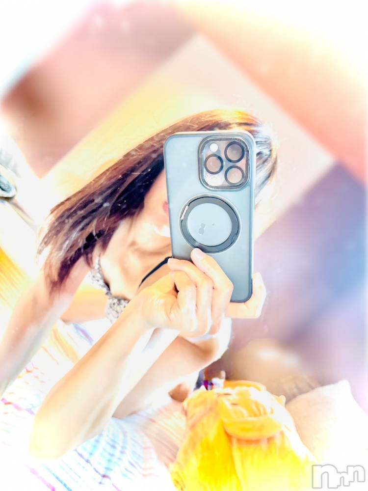 長岡デリヘル長岡人妻市(ナガオカヒトヅマイチ) ななみ★色褪せない『素人感』。(35)の6月28日写メブログ「ニャッ💕」