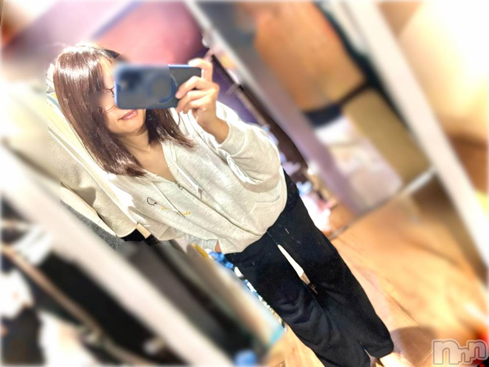 長岡デリヘル長岡人妻市(ナガオカヒトヅマイチ) ななみ★色褪せない『素人感』。(35)の12月6日写メブログ「胸毛」