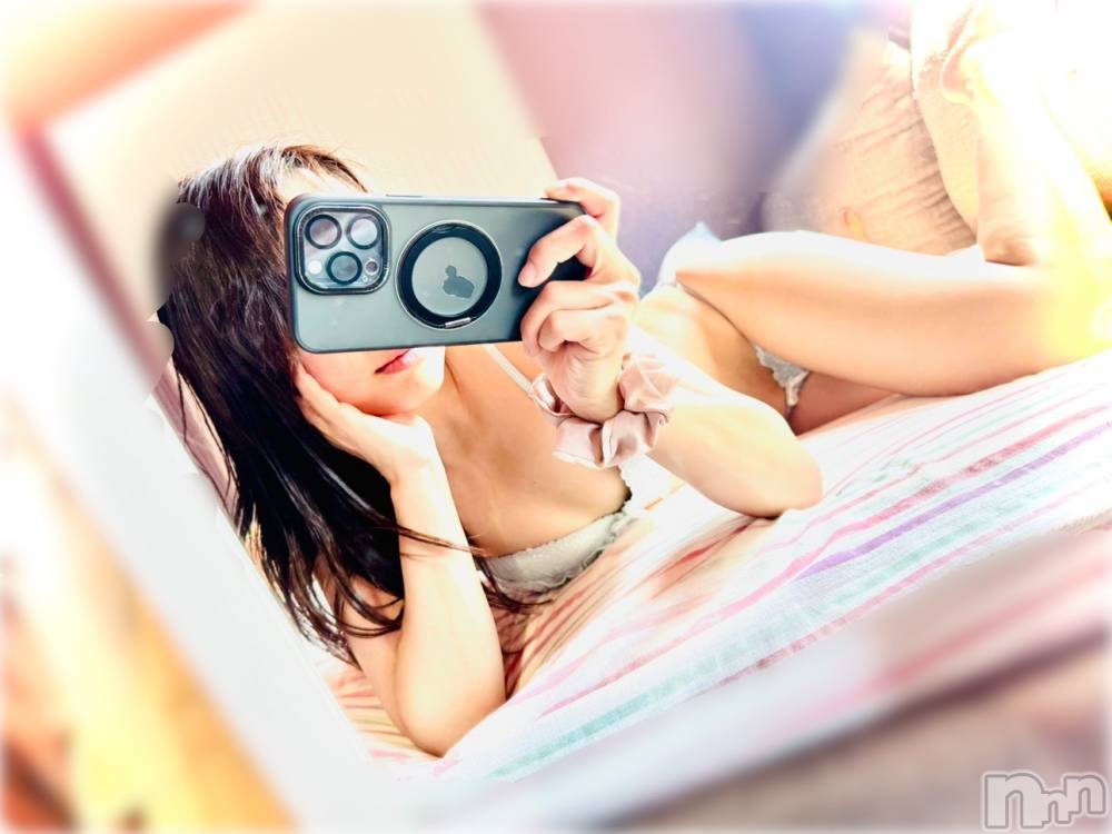 長岡デリヘル長岡人妻市(ナガオカヒトヅマイチ) ななみ★色褪せない『素人感』。(35)の3月31日写メブログ「気にしてみて🥺」