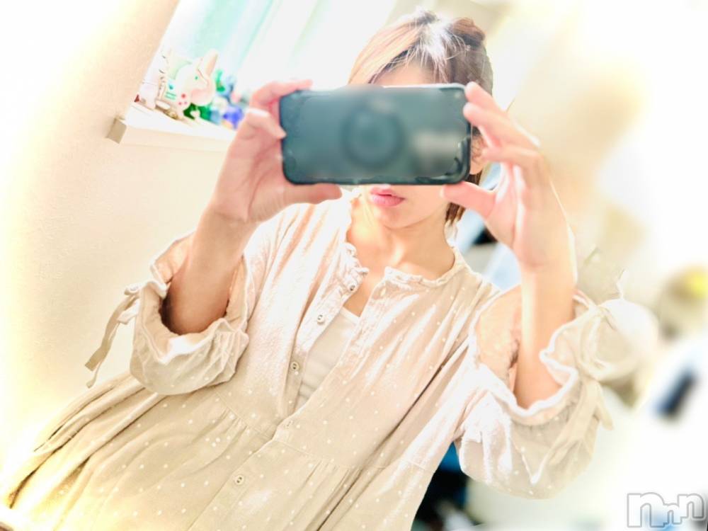 長岡デリヘル長岡人妻市(ナガオカヒトヅマイチ) ななみ★色褪せない『素人感』。(35)の4月29日写メブログ「シュババッ」