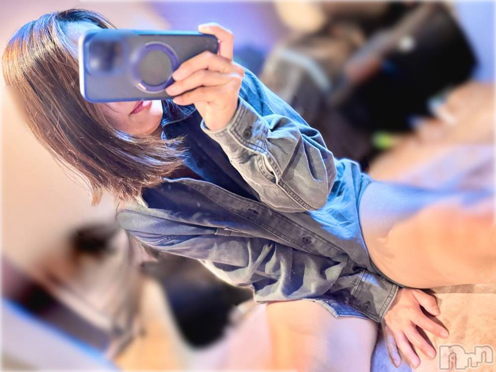 長岡デリヘル長岡人妻市(ナガオカヒトヅマイチ) ななみ★色褪せない『素人感』。(35)の5月8日写メブログ「半袖？」