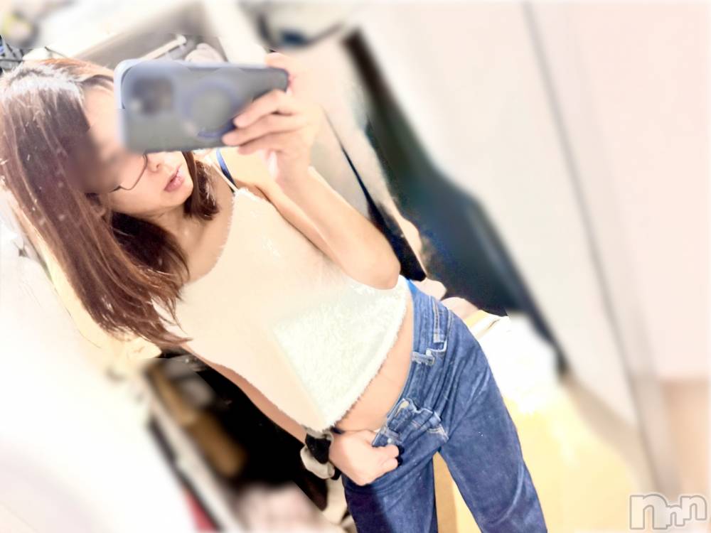 長岡デリヘル長岡人妻市(ナガオカヒトヅマイチ) ななみ★飾らないのに色っぽい。(35)の10月4日写メブログ「ニマニマ😍」