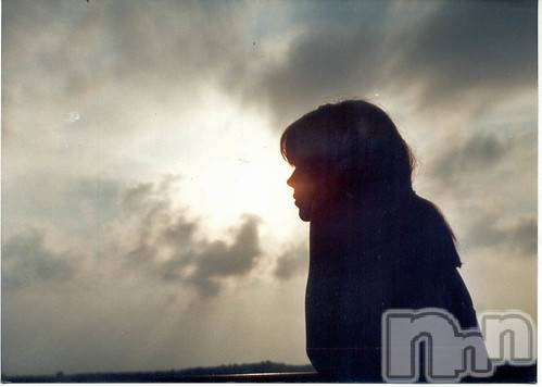 長岡デリヘル長岡人妻市(ナガオカヒトヅマイチ)ななみ★色褪せない『素人感』。(35)の2024年11月28日写メブログ「前髪を」