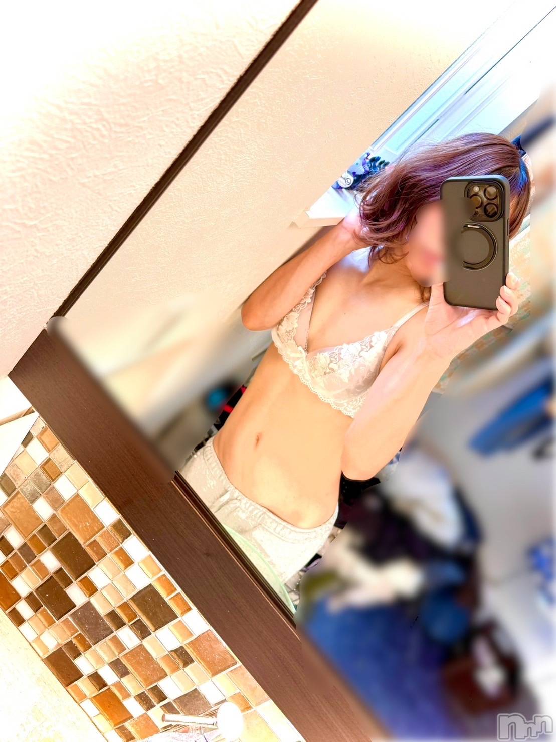 長岡デリヘル長岡人妻市(ナガオカヒトヅマイチ)ななみ★色褪せない『素人感』。(35)の2026年1月15日写メブログ「笑って」