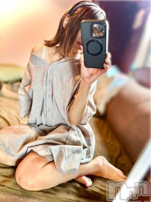 長岡デリヘル 長岡人妻市(ナガオカヒトヅマイチ) ななみ★色褪せない『素人感』。(35)の4月4日写メブログ「履くのない～😫💦」