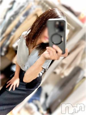 長岡デリヘル 長岡人妻市(ナガオカヒトヅマイチ) ななみ★色褪せない『素人感』。(35)の7月9日写メブログ「内緒事」