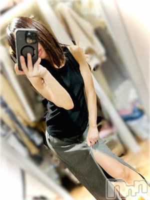 長岡デリヘル 長岡人妻市(ナガオカヒトヅマイチ) ななみ★色褪せない『素人感』。(35)の10月6日写メブログ「分けて」