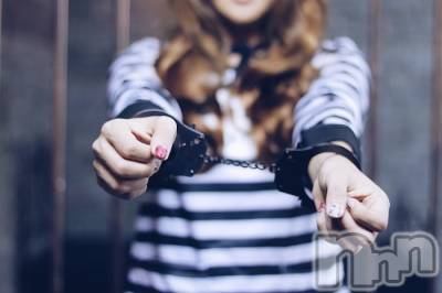 長岡デリヘル 長岡人妻市(ナガオカヒトヅマイチ) ななみ★色褪せない『素人感』。(35)の10月14日写メブログ「爆弾発言」