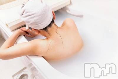 長岡デリヘル 長岡人妻市(ナガオカヒトヅマイチ) ななみ★色褪せない『素人感』。(35)の1月17日写メブログ「待機中寒い寒い💦」