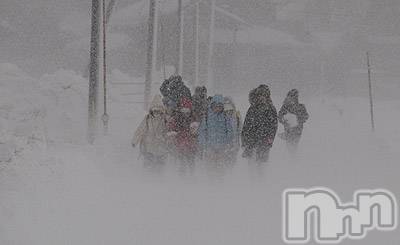 長岡デリヘル 長岡人妻市(ナガオカヒトヅマイチ) ななみ★色褪せない『素人感』。(35)の2月6日写メブログ「一斉下校」