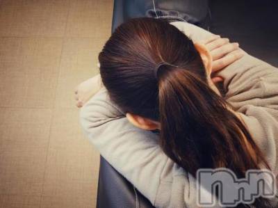 長岡人妻デリヘル 長岡人妻市(ナガオカヒトヅマイチ) ななみ★『素人感がたまりません』(35)の2月17日写メブログ「睨めっこ」