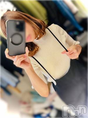 長岡デリヘル 長岡人妻市(ナガオカヒトヅマイチ) ななみ★色褪せない『素人感』。(35)の5月16日写メブログ「届けないと」