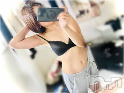 長岡デリヘル 長岡人妻市(ナガオカヒトヅマイチ) ななみ★色褪せない『素人感』。(35)の10月13日写メブログ「上下に🤫」