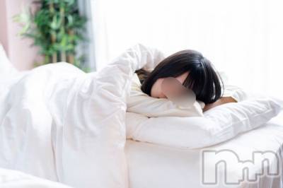 長岡デリヘル 長岡人妻市(ナガオカヒトヅマイチ) ななみ★色褪せない『素人感』。(35)の12月8日写メブログ「回る？」