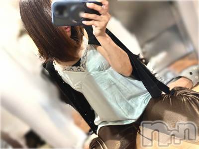 長岡デリヘル 長岡人妻市(ナガオカヒトヅマイチ) ななみ★色褪せない『素人感』。(35)の8月17日写メブログ「やっとこさ😆」