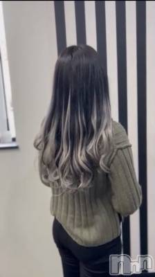 三条デリヘル コスプレ専門店　BLUE MOON(ブルームーン) 全力美少女☆かりん(18)の4月9日写メブログ「🥳🥳🥳」