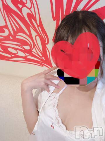 新潟手コキsleepy girl(スリーピーガール) いぶちゃん(18)の8月8日写メブログ「お久しぶりです🍒」
