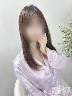 体験いぶちゃん(18) 身長152cm、スリーサイズB83(D).W54.H80。 sleepy girl在籍。