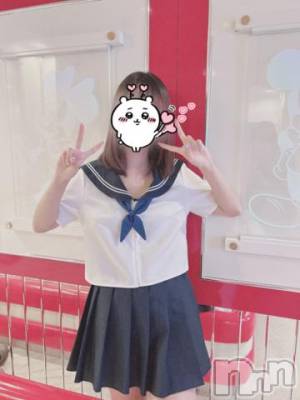 新潟手コキ sleepy girl(スリーピーガール) いぶちゃん(18)の10月19日写メブログ「こんばんは🍨🍁」