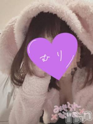新潟手コキ sleepy girl(スリーピーガール) いぶちゃん(18)の11月2日写メブログ「🥺」