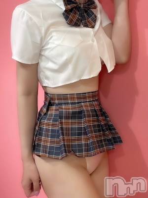 ふう(19) 身長165cm、スリーサイズB91(E).W55.H85。三条デリヘル 寿限夢(じゅげむ)本店(ジュゲムホンテン)在籍。