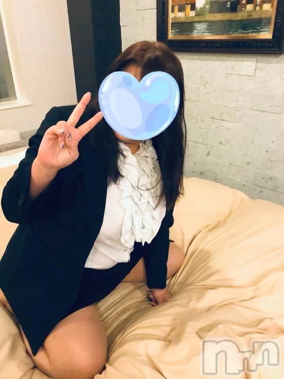 新潟デリヘル熟女の風俗 最終章(ジュクジョノフウゾクサイシュウショウ) りょう(49)の11月21日写メブログ「ムギューーとハグしながら」