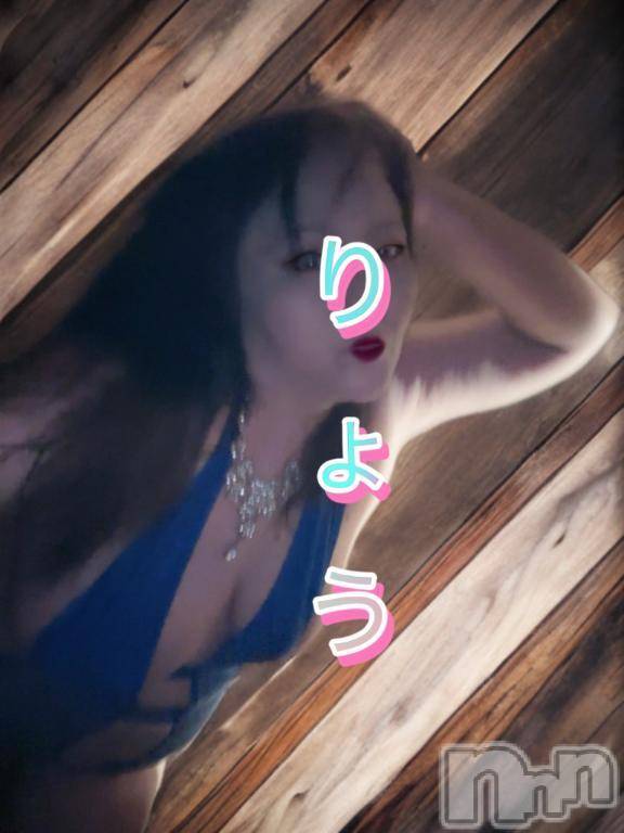 新潟人妻デリヘル熟女の風俗 最終章(ジュクジョノフウゾクサイシュウショウ)りょう(49)の2025年7月14日写メブログ「淫らな夜にしてくれるのは誰❓💋」