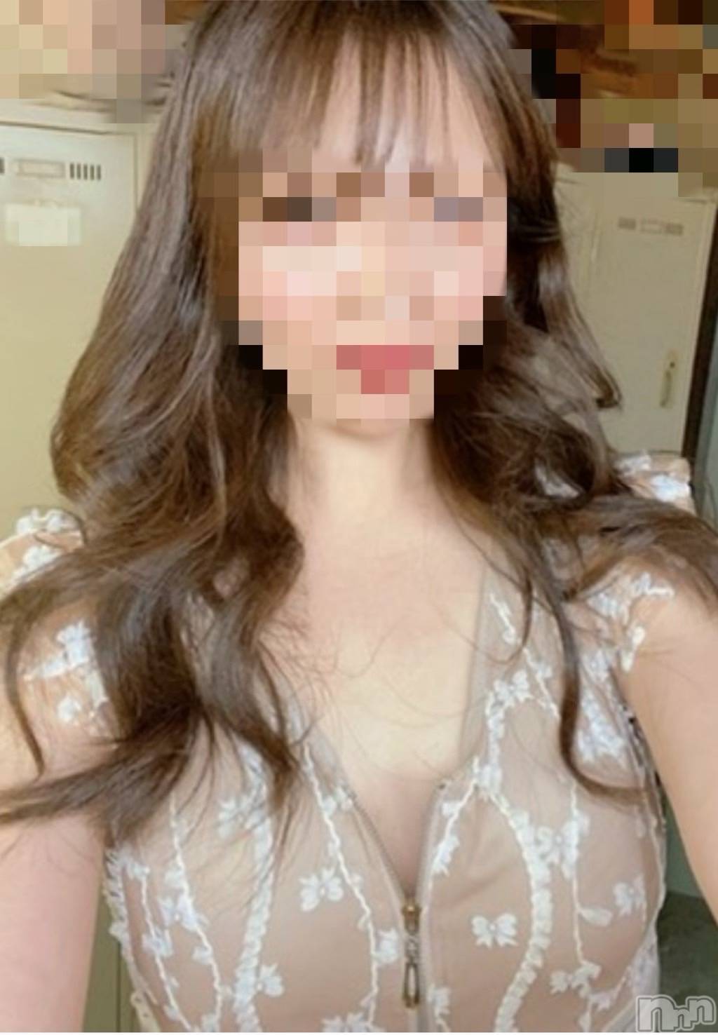 えれな　美脚美乳美尻モデル系