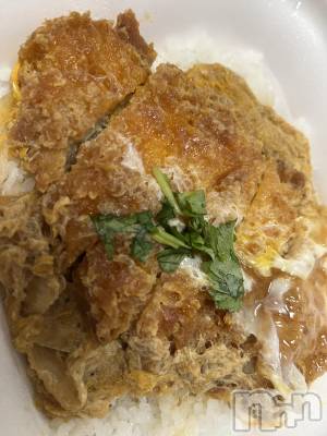 上田発デリヘル 人妻華道 上田店(ヒトヅマハナミチウエダテン) 【熟女】なるみ(58)の2月12日写メブログ「かつ丼🐷」