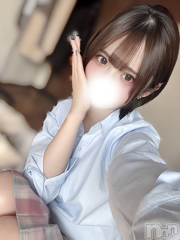 鳴沢ちひろ