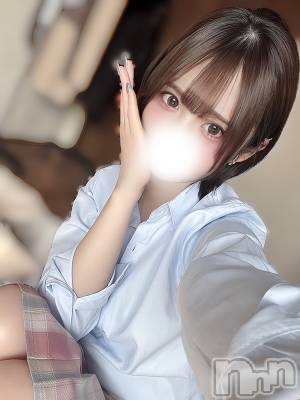 鳴沢ちひろ(22) 身長157cm、スリーサイズB83(B).W56.H85。上越デリヘル RICHARD（リシャール）在籍。