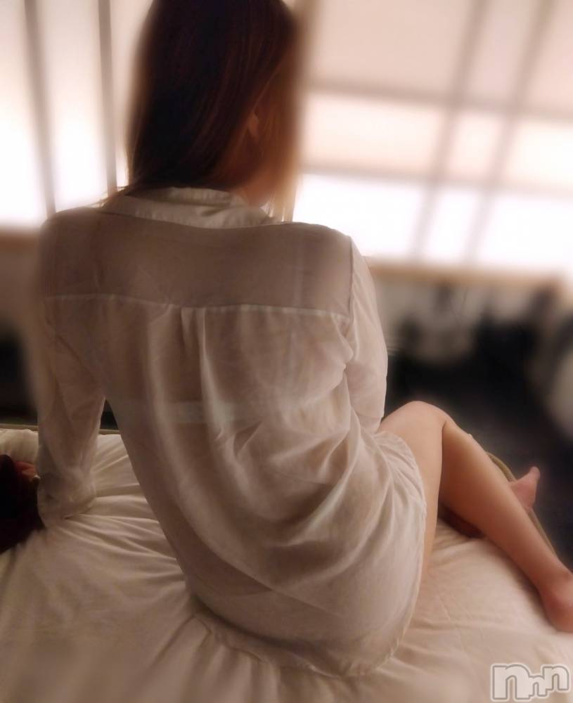 上越人妻デリヘルらぶ妻　～新潟の人妻が集う店～(ラブツマ) 早川れい★激エロ美魔女(39)の7月25日写メブログ「エロス全開で伺います♡」