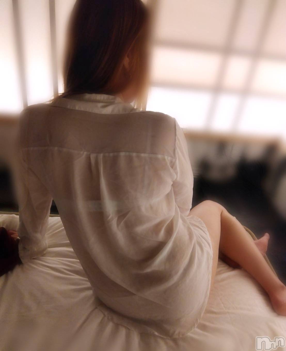 上越人妻デリヘルらぶ妻　～新潟の人妻が集う店～(ラブツマ)早川れい★激エロ美魔女(39)の2024年7月25日写メブログ「エロス全開で伺います♡」