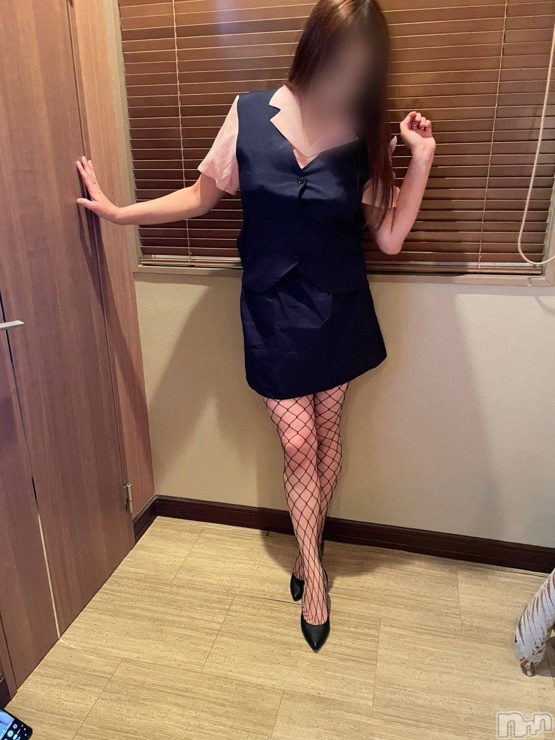 上越デリヘルらぶ妻　～新潟の人妻が集う店～(ラブツマ)早川れい★激エロ美魔女(39)の2025年12月10日写メブログ「自称、出張エロマッサージ師」