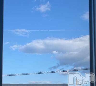 三条デリヘル 人妻じゅんちゃん-出稼ぎ0！地元の奥様専門-(ヒトヅマジュンチャン) 藤井ゆりな☆美乳淫乱妻(39)の12月1日写メブログ「ほんとに12月かよ🫨」