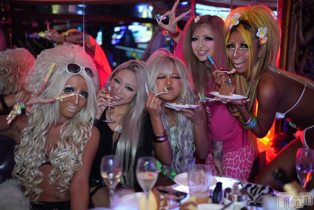 ��ȯ�ĥ���Х��顦�����double(���֥�) �� ����� �� ����2��28���̥�֥�����ή�Ԥ�Ρ�