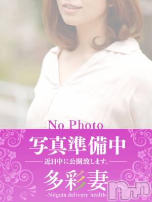 かりん（体験）(28) 身長162cm、スリーサイズB84(C).W59.H87。長岡人妻デリヘル 多彩妻(タサイヅマ)在籍。