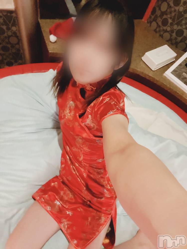 三条デリヘル人妻じゅんちゃん-出稼ぎ0！地元の奥様専門-(ヒトヅマジュンチャン) 流川かえで☆あどけない笑顔(36)の11月25日写メブログ「チャイナ服🇨🇳」
