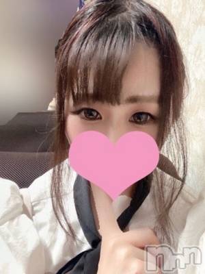 あゆむ◇パイパン素人娘(23) 身長160cm、スリーサイズB82(B).W57.H81。上越デリヘル AZUL(アズール)在籍。