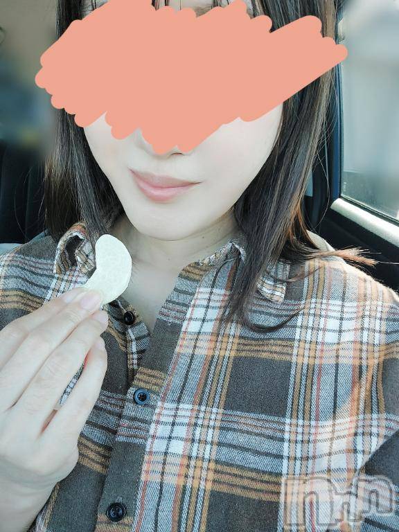 長岡デリヘル人妻楼　長岡店(ヒトヅマロウ　ナガオカテン)れな(35)の2026年10月19日写メブログ「まるで〇〇〇🍎」