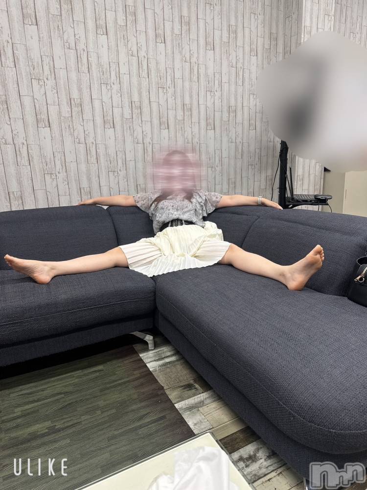 新潟人妻デリヘル新潟の可憐な妻たち～秘密の逢瀬～(ニイガタノカレンナツマタチ～ヒミツノオウセ～) 安達 せな(39)の6月13日写メブログ「態度デカすぎん⁉️」