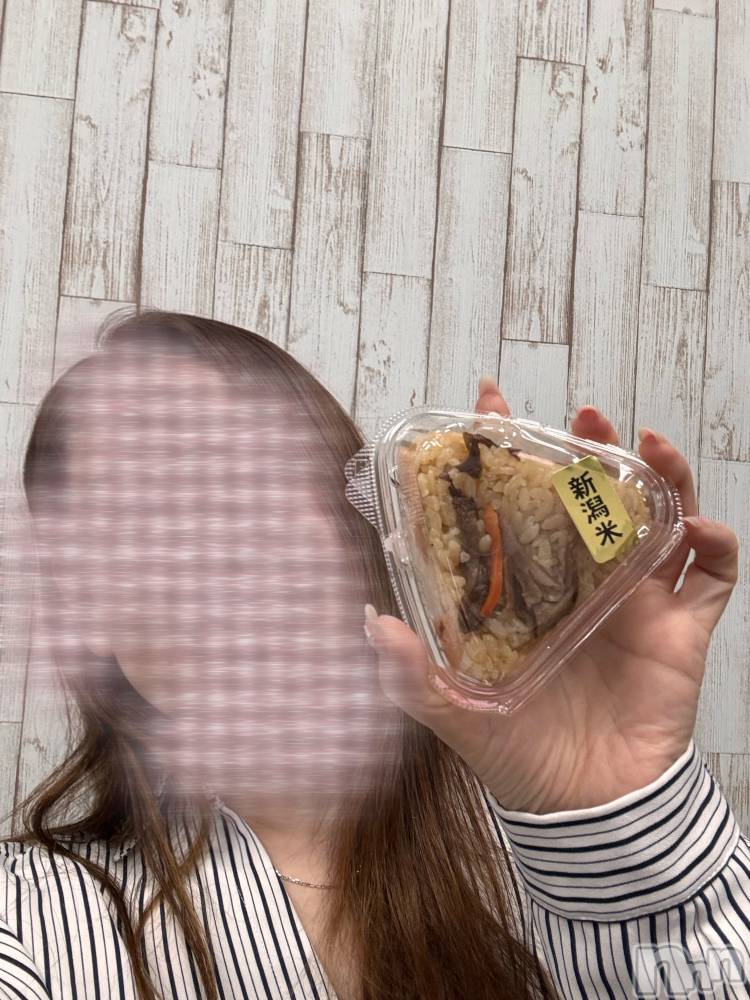 新潟人妻デリヘル新潟の可憐な妻たち～秘密の逢瀬～(ニイガタノカレンナツマタチ～ヒミツノオウセ～) 安達 せな(39)の5月15日写メブログ「過去一エロい💖」