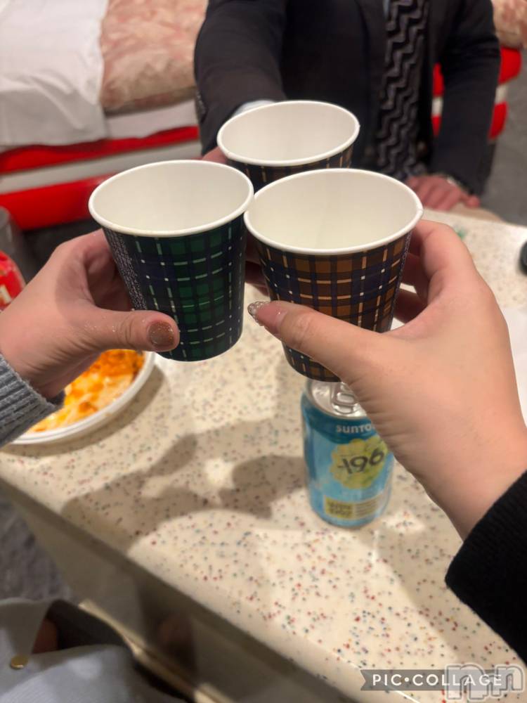 新潟デリヘル新潟の可憐な妻たち～秘密の逢瀬～(ニイガタノカレンナツマタチ～ヒミツノオウセ～) 安達 せな(40)の1月27日写メブログ「3Pしたよ💓」